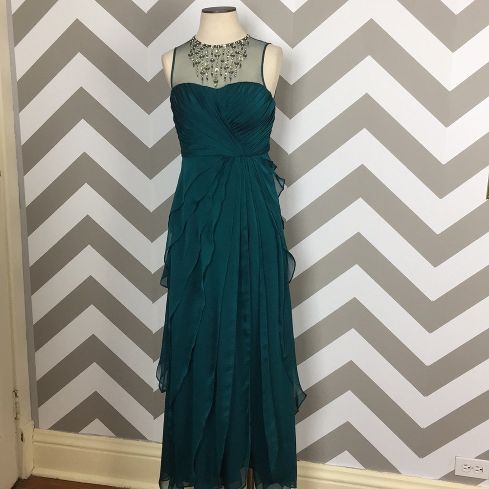 Adrianna Papell Green Mesh Jewels Gown Size 8P